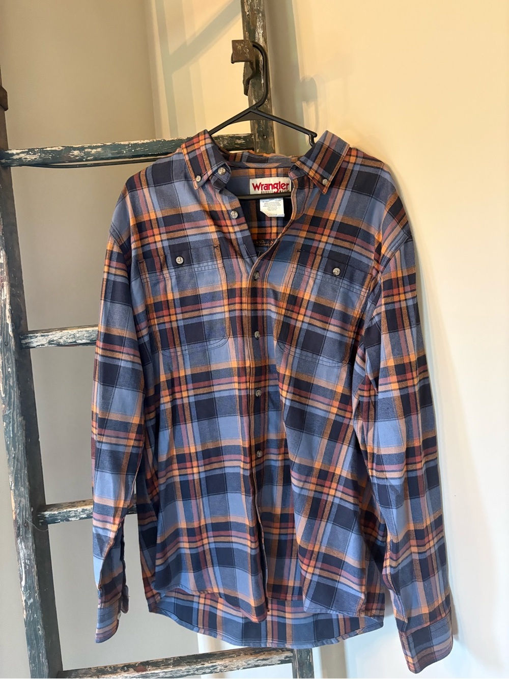 Wrangler Blue and Orange Plaid Long-Sleeve Button-Down Shirt